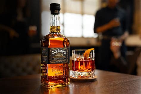 Jack Daniels History And A Choice Of Fine Whiskey Diabacor