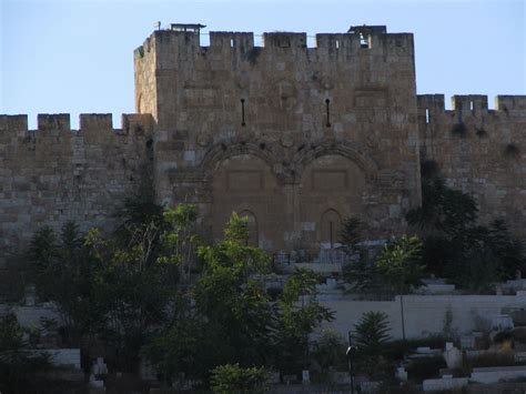 The Beautiful Gate On Temple Mount Temple Mount Natural Landmarks