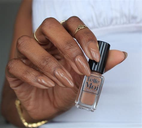 Pin By Dana Williams On Nails Natural Nails Manicure Chic Nails Nude Nail Polish