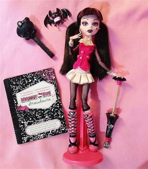 Boneca Draculaura Original Monster High Clássica Mattel Brinquedo