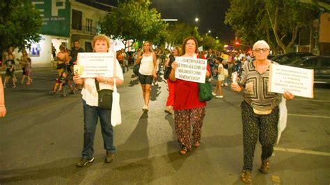 Docentes Autoconvocados Realizaron Marcha De Antorchas Pese A La