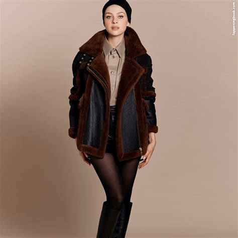 Nicola Peltz Nicolaannepeltz Nude OnlyFans Leaks Fappening Page FappeningBook