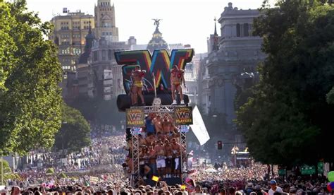 Fotos Fotos El Orgullo Gay Vuelve A Tomar Madrid Im Genes Im Genes