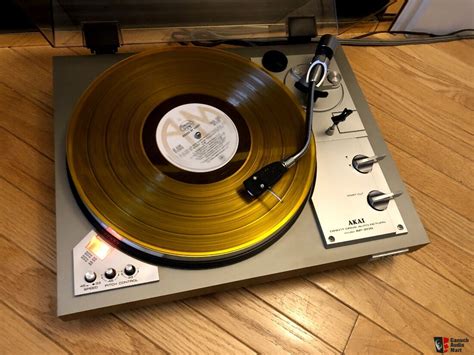 Akai AP 206 Direct Drive Semi Auto Turntable In Excellent Condition