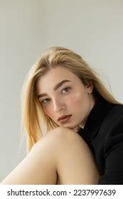 Femme blonde toute nue résultats mille dimages libres de