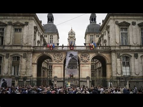 Emmanuel Macron Procura Solu Es Para Travar Onda De Viol Ncia Youtube