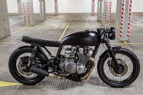 Handmademotorcycle Suzuki Gs Cafe Racer Von Robinsons S Speed Shop