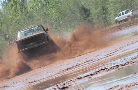 Perry Mud Bog Girls