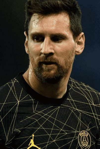 La Sorpresiva Decisión De Messi Que Deja En Vilo A Todo Barcelona Y Psg Strikers Cracks