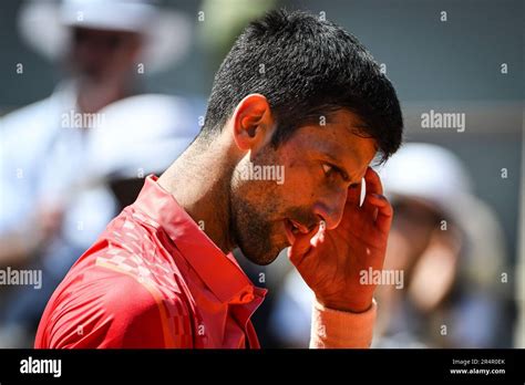 Novak DJOKOVIC de Serbie lors de la deuxième journée de Roland Garros