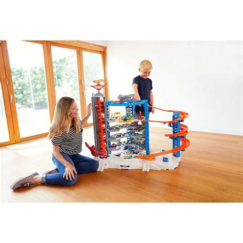 Mattel Hot Wheels super ultimátní mega garáž Maxíkovy hračky