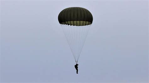 Tag Der Fallschirmj Ger Der Bundeswehr In Altenstadt