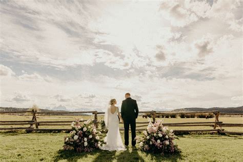 Intimate Diamond Cross Ranch Wedding | MaryLynn & Nathan - Erin Wheat Co.