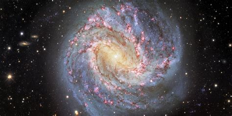 Este V Deo Muestra La Galaxia Messier Que Est A Millones De