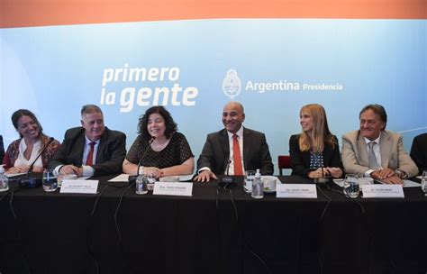 Manzur y Vizzotti dieron apertura a la primera reunión presencial de