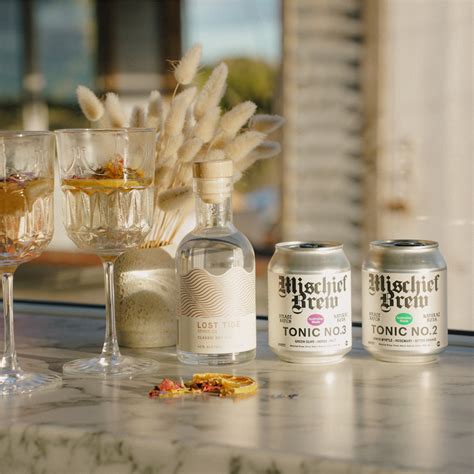 Gin Tasting Bayside Glamping
