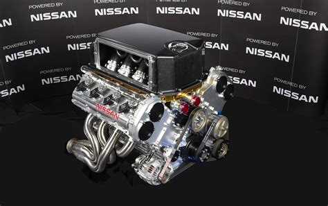 Nissan V8 Supercar engine revealed - Photos (1 of 2)