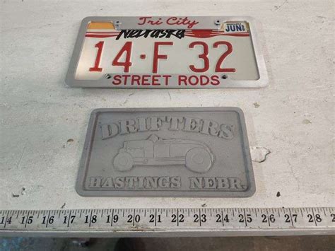 License Plate Cover And Plaque Isabell Auction