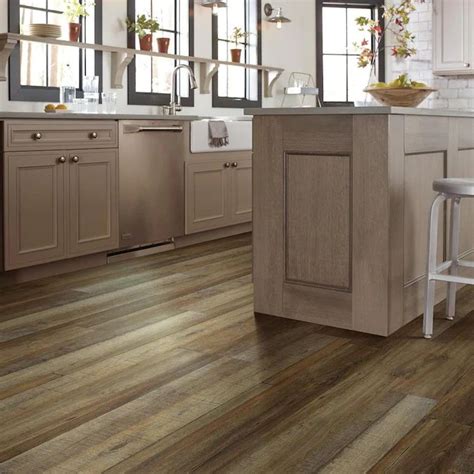 Smartcore Pro Claremount Oak 6 Mm X 7 In W X 48 In L Waterproof