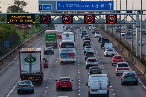 Smart Motorways What Are They How Do They Work Howden Insurance