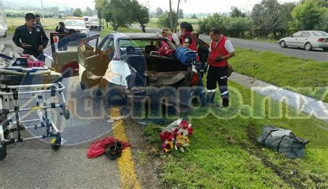 Taxi Choca En Carretera Morelia Pátzcuaro Hay Tres Mujeres Lesionadas Atiempo