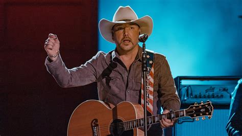 Jason Aldean Performs At Cmt Music Awards Less Than A Year After Try