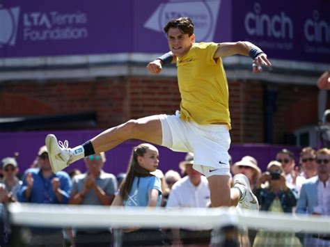 Tournoi Atp Du Queen S Alcaraz N Mondial Et Tenant Du Titre