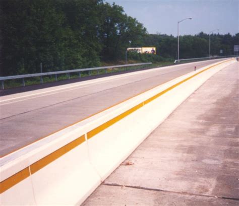 Visi Barrier 42 Single Slope Median Barrier Task Force 13