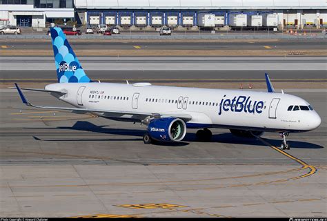 N2047J JetBlue Airbus A321 271NX Photo By Howard Chaloner ID 1152022