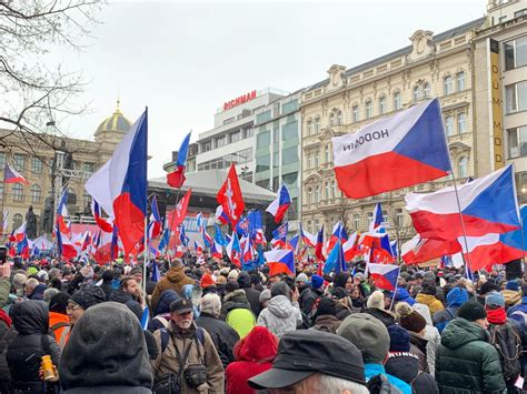 Video V Centru Prahy Prob Hla Demonstrace Esko Proti B D