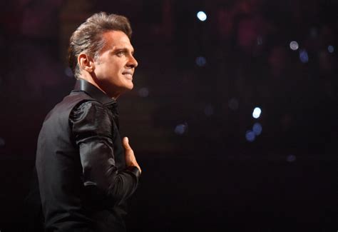 Luis Miguel Inolvidable Así Es La Colección De Vinilos De El País