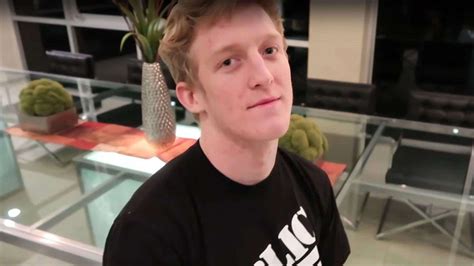 Tfue Muestra El Poder De Las Granadas En Fortnite Capítulo 2 Dexerto