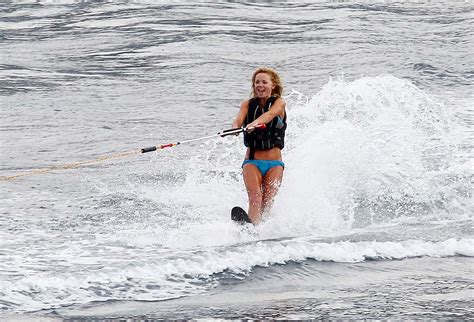 Geri Halliwell Fucking Sexy And Hot Bikini And Topless Paparazzi Photos Porn Pictures XXX