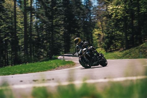 Hyper Naked Bike Vergleich 2021 Triumph Speed Triple 1200 RS