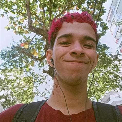 Andrews Silva Andyareangel0 • Threads Say More