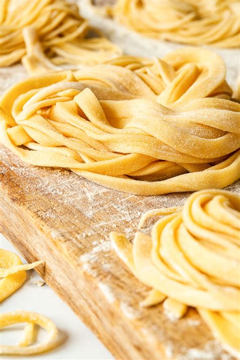 Homemade Fresh Pasta Recipe - Vikalinka