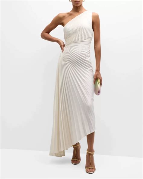 Stunning White Graduation Dresses In Inspired Beauty