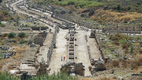 Perge Konumu Foto Raflar Ve Hakk Ndaki Bilgiler K Lt R Envanteri