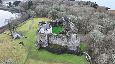 Dunstaffange Castle and Chapel - Airchaeology.org