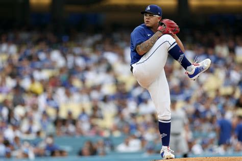 Arrestan al jugador Julio Urías por violencia doméstica