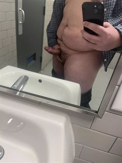 Mid Work Dick Pic Nudes ChubbyDudes NUDE PICS ORG