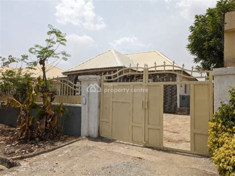 For Sale Clean Bedroom Detached Bungalow With Bq And Gate House