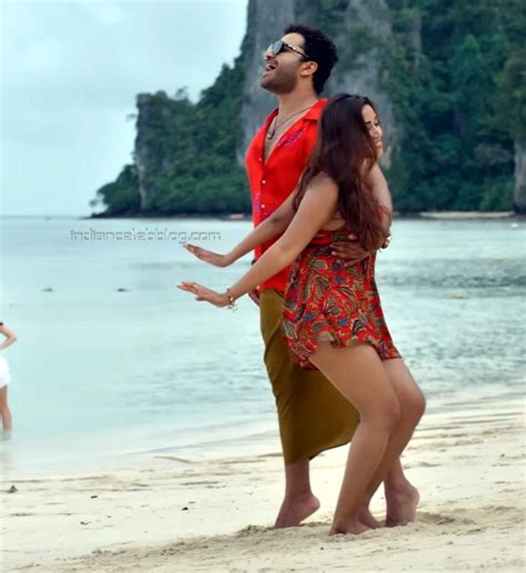 Nivetha Pethuraj Das Ka 17 Vishwaksen Hot Hd Caps Indiancelebblog
