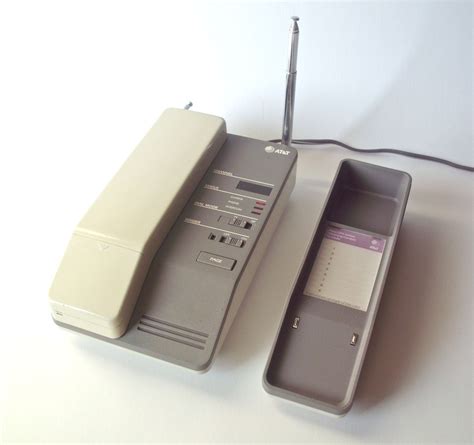 Vintage Atandt 5310 Cordless Remote Phone
