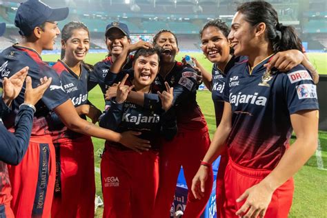 Kanika Ahuja Celebrates With Her Team Mates After Winning RCB The Game