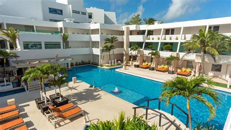 Flamingo Cancun Resort - Flamingo Cancun All Inclusive Resort ...