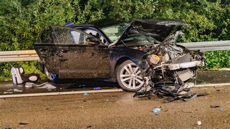 Tödlicher schwerer Unfall auf der A7 Ehepaar stirbt Familie mit