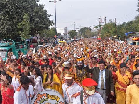 Kalsha Yatra Started On Shri Ram Shaurya Katha In Indore इंदौर में