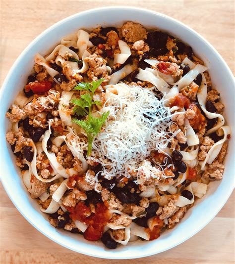 Low Carb Noodles With Chicken And Black Beans Julianne S Kitchen