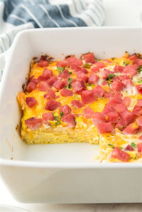 Breakfast Casserole With Ham And Cheese Amandas Cookin Eggs